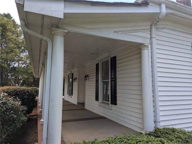 1404 Peachtree Pkwy in Cumming, GA - Building Photo - Building Photo