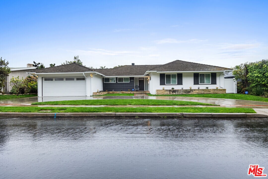 1410 Jonesboro Dr in Los Angeles, CA - Building Photo