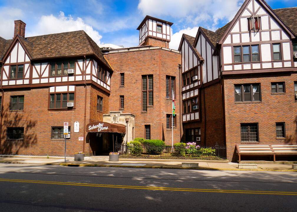 Schenley Arms in Pittsburgh, PA - Building Photo