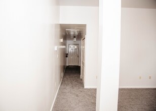 33 E Park St-Unit -102 in Elizabethtown, PA - Building Photo - Building Photo