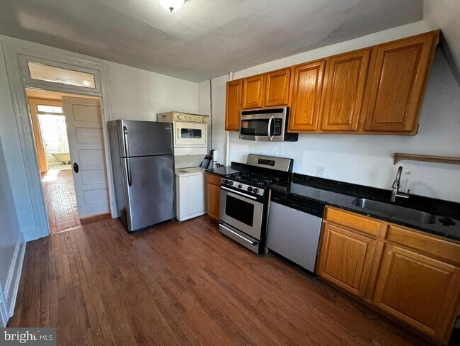 1748 Lamont St NW-Unit -3 in Washington, DC - Building Photo - Building Photo