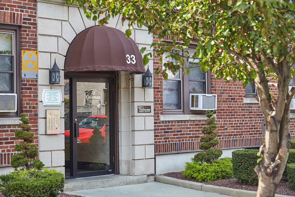 Coleman Apartments in Bridgeport, CT - Foto de edificio