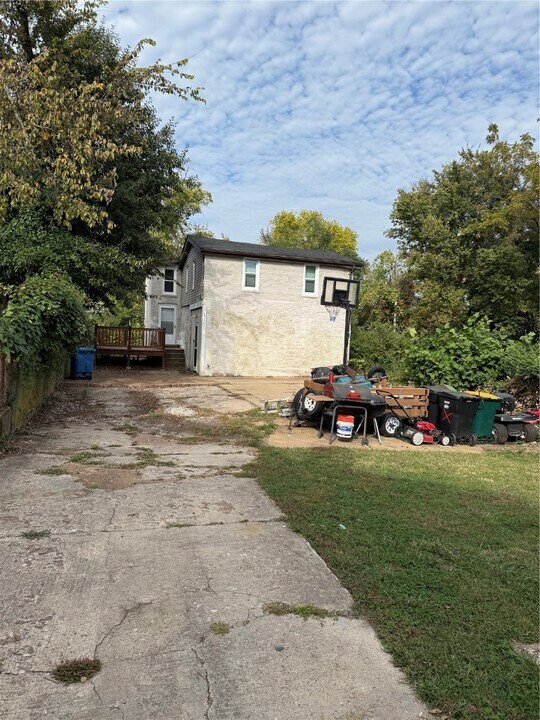 1511 Partridge Ave in St. Louis, MO - Building Photo