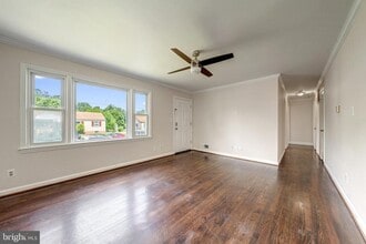 4144 Addison Rd in Fairfax, VA - Foto de edificio - Building Photo
