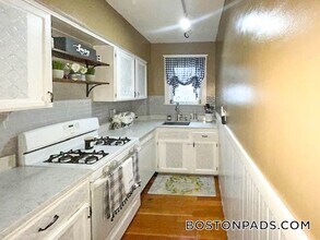 12 Wheatland St in Salem, MA - Building Photo - Building Photo