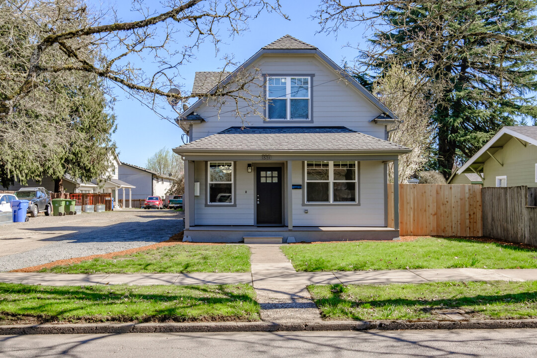 380 24th St NE in Salem, OR - Building Photo