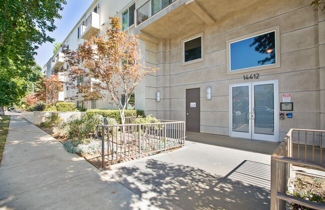 14412 Killion St, Unit 204