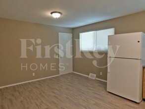 1757 Keelen Dr in St. Louis, MO - Foto de edificio - Building Photo