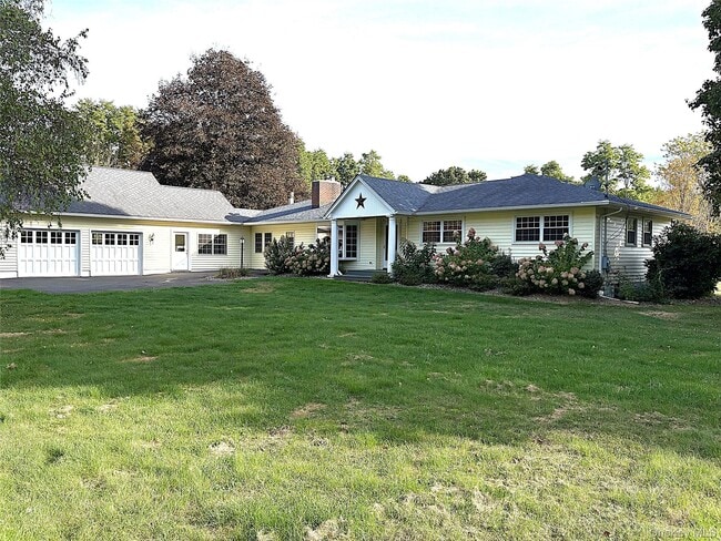 property at 886 NY-199