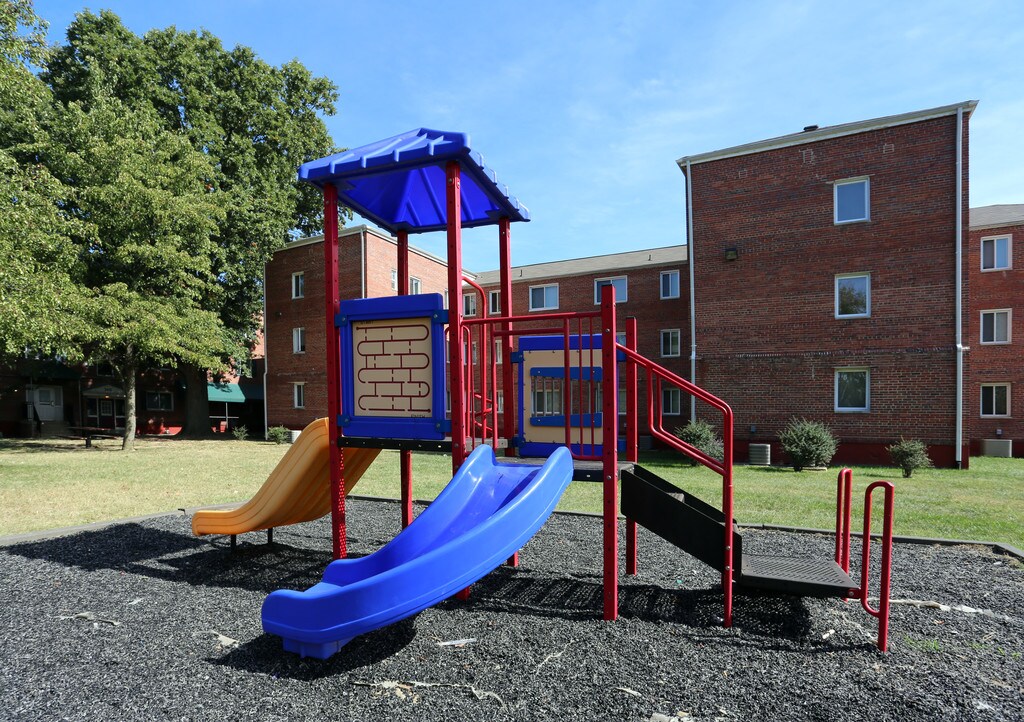 Parkway Terrace Suitland, MD Apartments For Rent