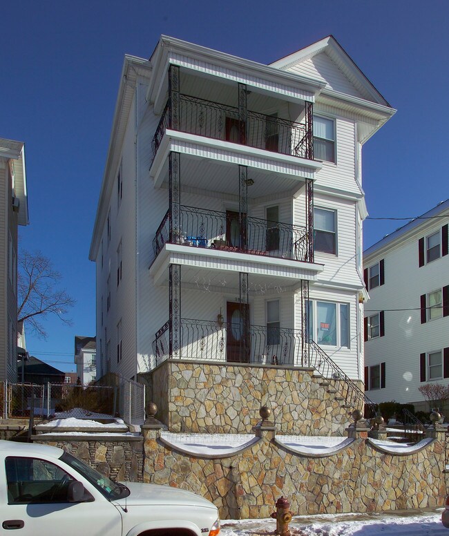 384-390 Ridge St in Fall River, MA - Building Photo - Building Photo