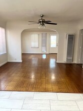 1815 W 66th St in Los Angeles, CA - Building Photo - Building Photo