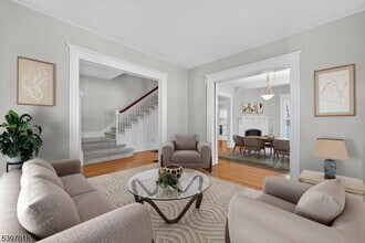 94 Midland Ave in Montclair, NJ - Building Photo - Building Photo