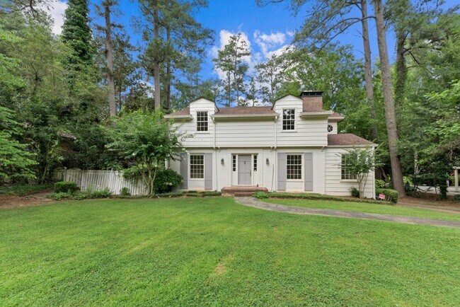 3156 E Wood Valley Rd NW in Atlanta, GA - Building Photo - Building Photo