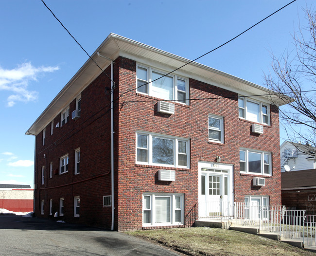 1091 Fanny St in Elizabeth, NJ - Building Photo - Building Photo