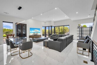 820 NE 2nd St in Fort Lauderdale, FL - Building Photo - Building Photo