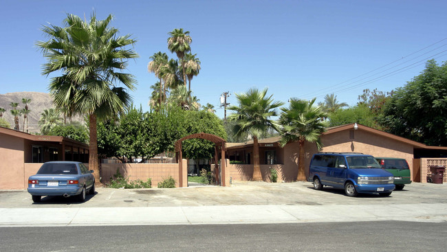 44635 Las Flores Ln in Palm Desert, CA - Building Photo - Building Photo