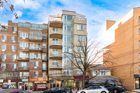 The Shangri La Condos in Flushing, NY - Foto de edificio - Building Photo