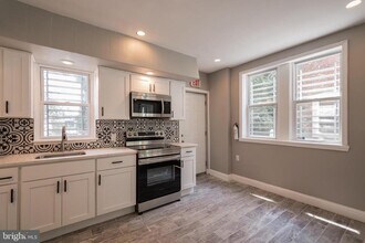 50 E Tulpehocken St in Philadelphia, PA - Building Photo - Building Photo