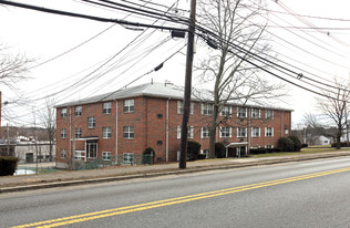 80 Cambridge Rd in Woburn, MA - Building Photo