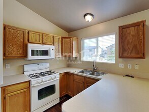 543 Canyon View Dr in Ogden, UT - Building Photo - Building Photo