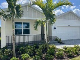 6784 Cloverdale Ave in Port St. Lucie, FL - Building Photo