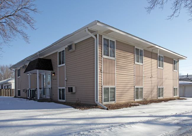 917 9th St in Farmington, MN - Building Photo - Building Photo