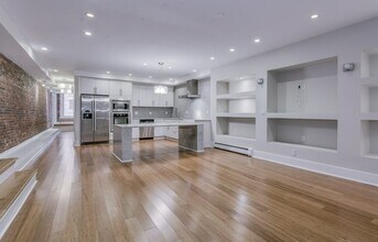 329 Columbus Ave, Unit 327-11 in Boston, MA - Foto de edificio - Building Photo
