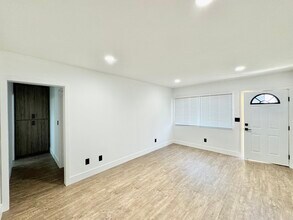 412 Brooks Ave in Los Angeles, CA - Building Photo - Building Photo