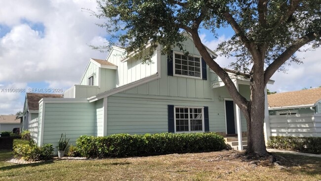 13792 SW 149th Cir Ln