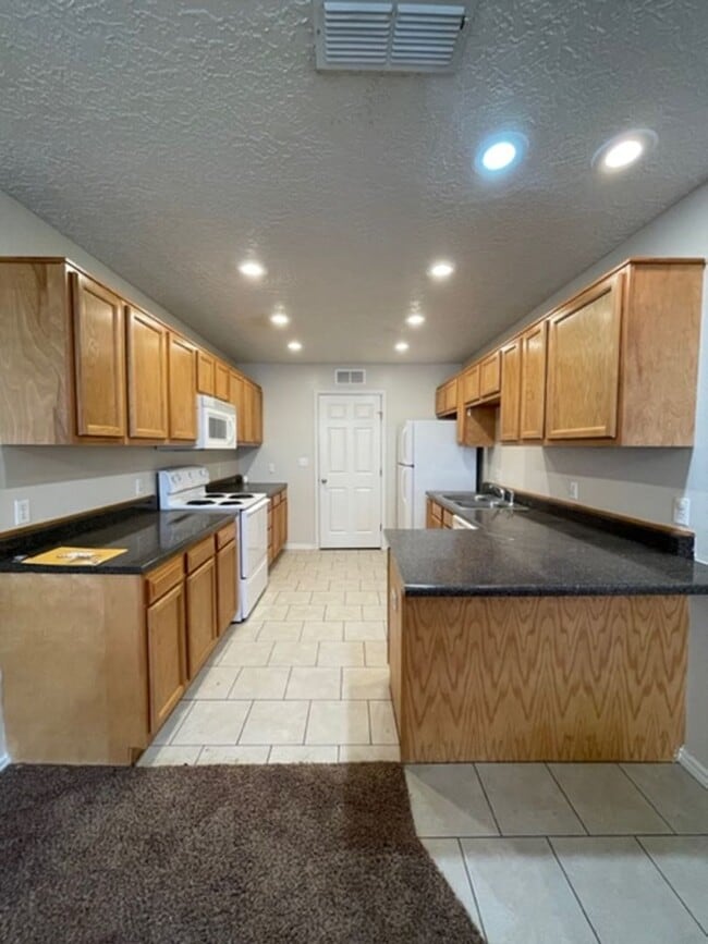 1717 M.L.K. Jr Blvd in Clovis, NM - Building Photo - Building Photo