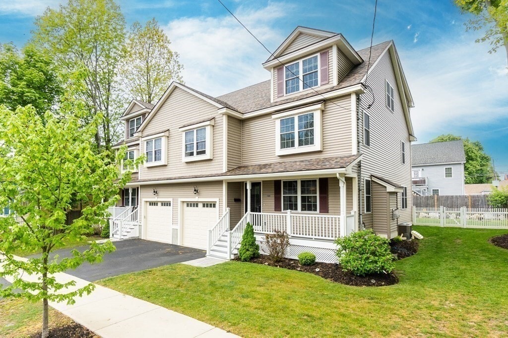 27 Pearl St in Wakefield, MA - Building Photo