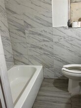 1240 NW 86th St in Miami, FL - Building Photo - Building Photo