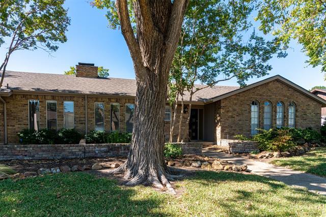 2709 Forest Grove Dr in Richardson, TX - Building Photo