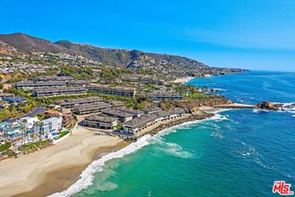 14 Blue Lagoon in Laguna Beach, CA - Foto de edificio - Building Photo