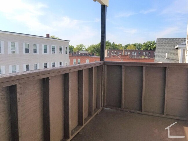 23 Weitz St in Boston, MA - Building Photo - Building Photo