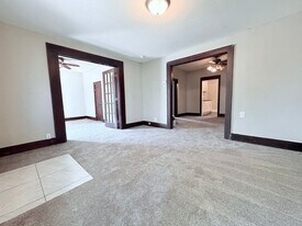 2225 Santa Fe S in Wichita, KS - Building Photo