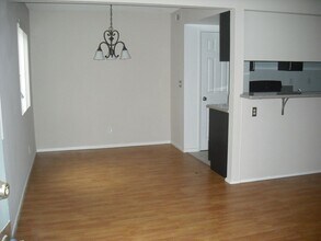 2615 Sextant Ave in Port Hueneme, CA - Building Photo - Building Photo