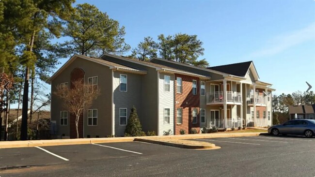 401 Columbiana Dr in Columbia, SC - Building Photo - Building Photo