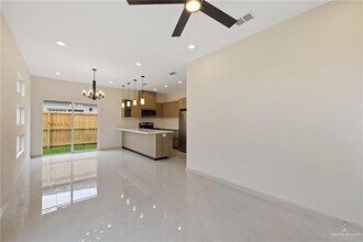 10 Violet Ave W in Pharr, TX - Building Photo - Building Photo