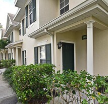 10056 Regent Park Dr in Orlando, FL - Building Photo