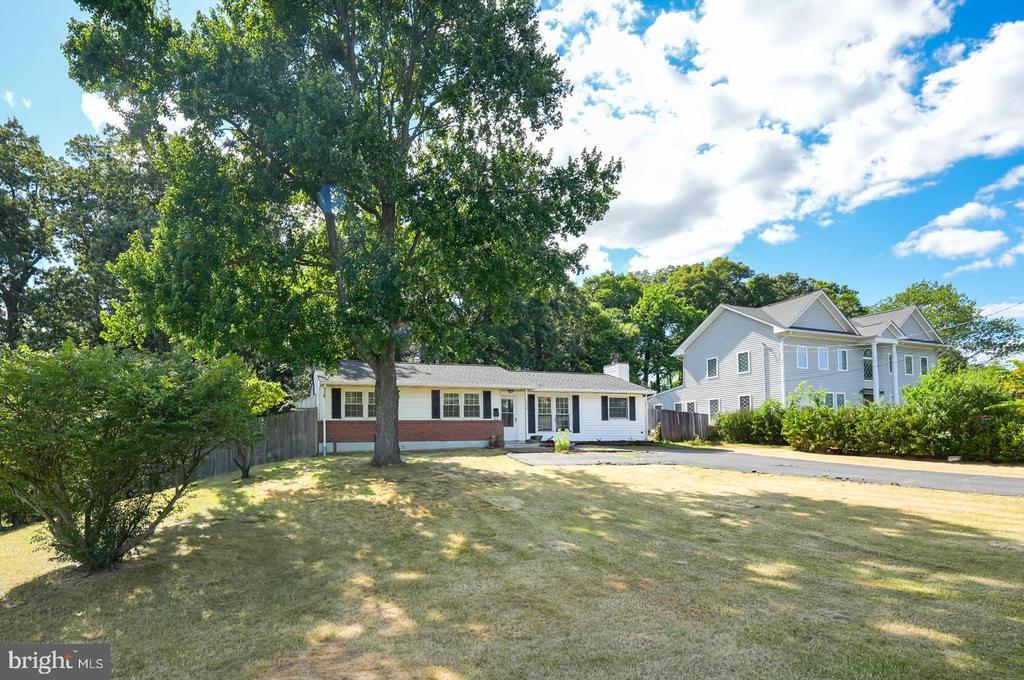 5924 Cauba Ct in Alexandria, VA - Building Photo