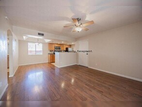 1125 E Broadway Rd in Tempe, AZ - Building Photo - Building Photo