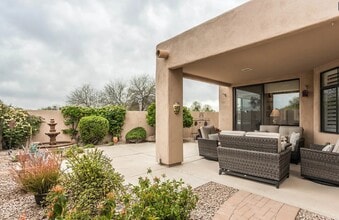 8331 E Cactus Wren Rd in Scottsdale, AZ - Building Photo - Building Photo