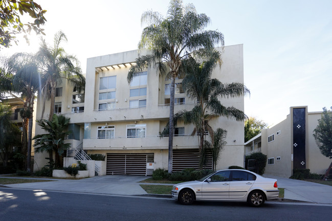 4715 Vista Del Monte Ave in Sherman Oaks, CA - Building Photo - Primary Photo