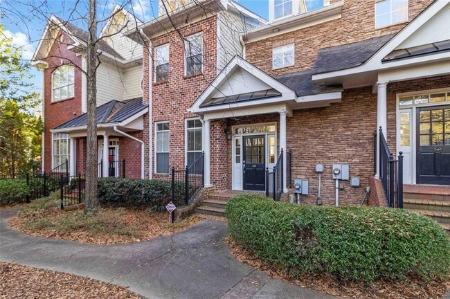 5460 Glenridge View NE in Atlanta, GA - Building Photo - Building Photo