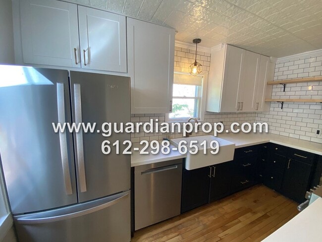 340 W Sturgis St in St. Paul, MN - Building Photo - Building Photo