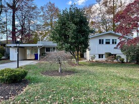8308 Whitman Dr in Bethesda, MD - Building Photo
