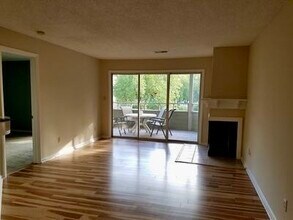 2505 Stockbridge Dr in Charlotte, NC - Building Photo - Building Photo