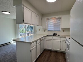 13112 E 31st Ave in Spokane Valley, WA - Building Photo - Building Photo